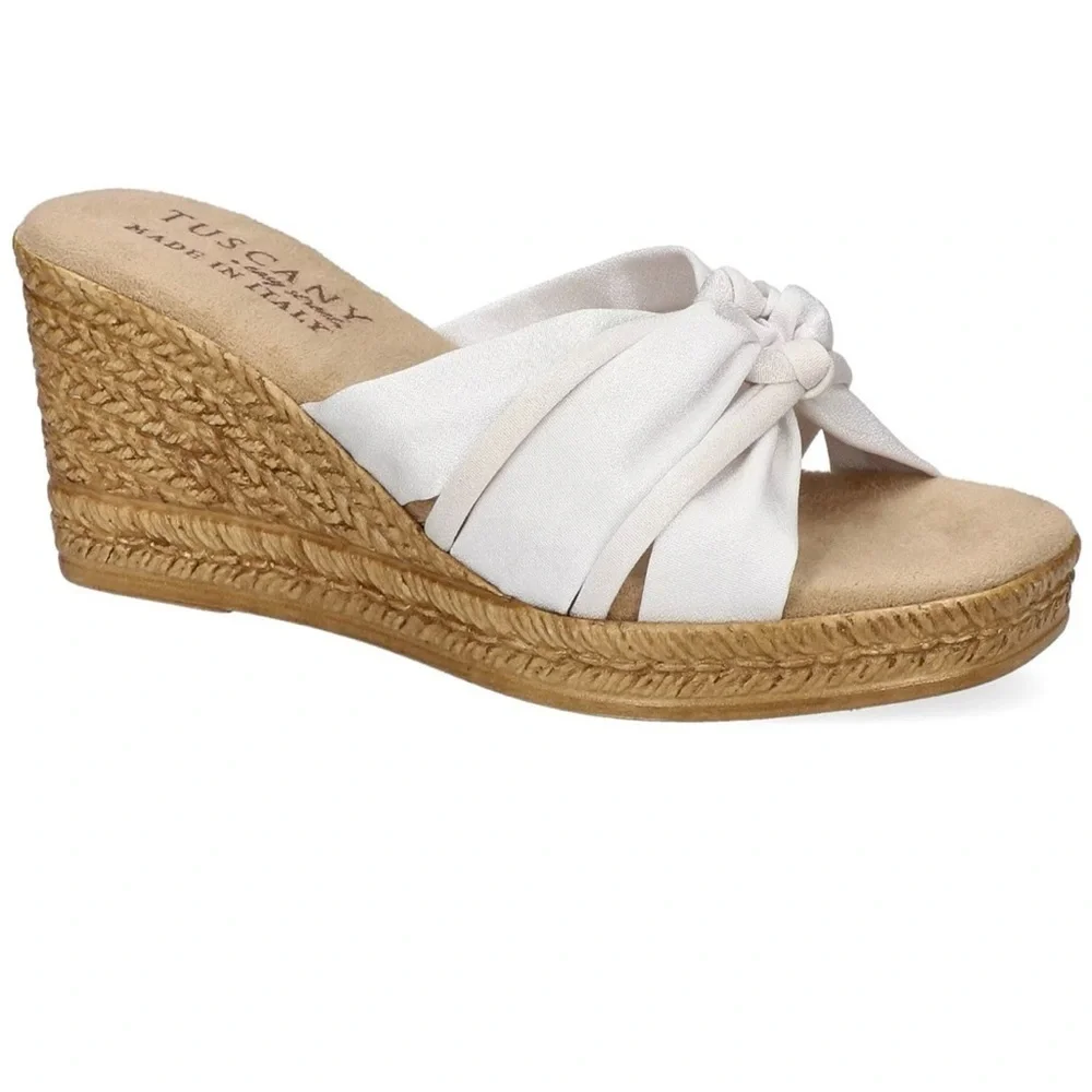 NWT Easy Street Women's Ghita Slip-On Wedge Sandals